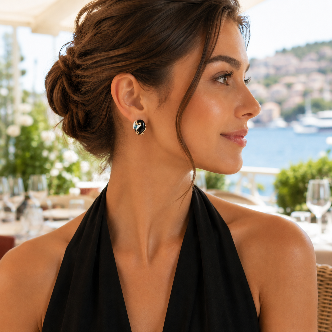 Mona Loba Zümrüt Kanat mavi taşlı altın küpe model görseli